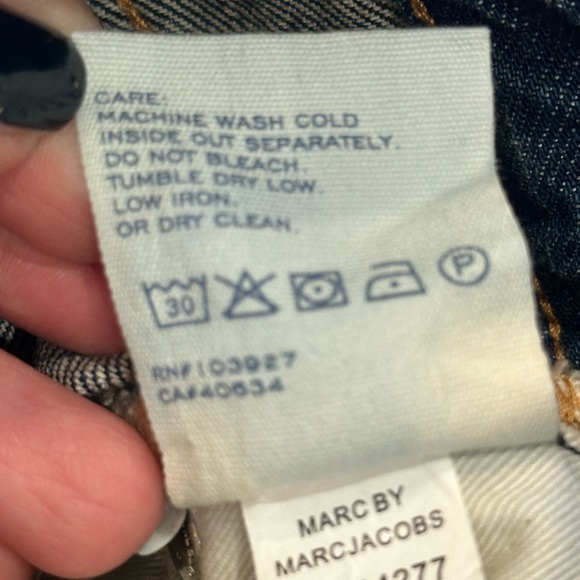 NWT $248 Marc by Marc Jacob Annie boyfriend jeans crop button front size 27 - Picture 6 of 10